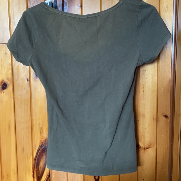 H&M basic tee - Picture 2 of 3